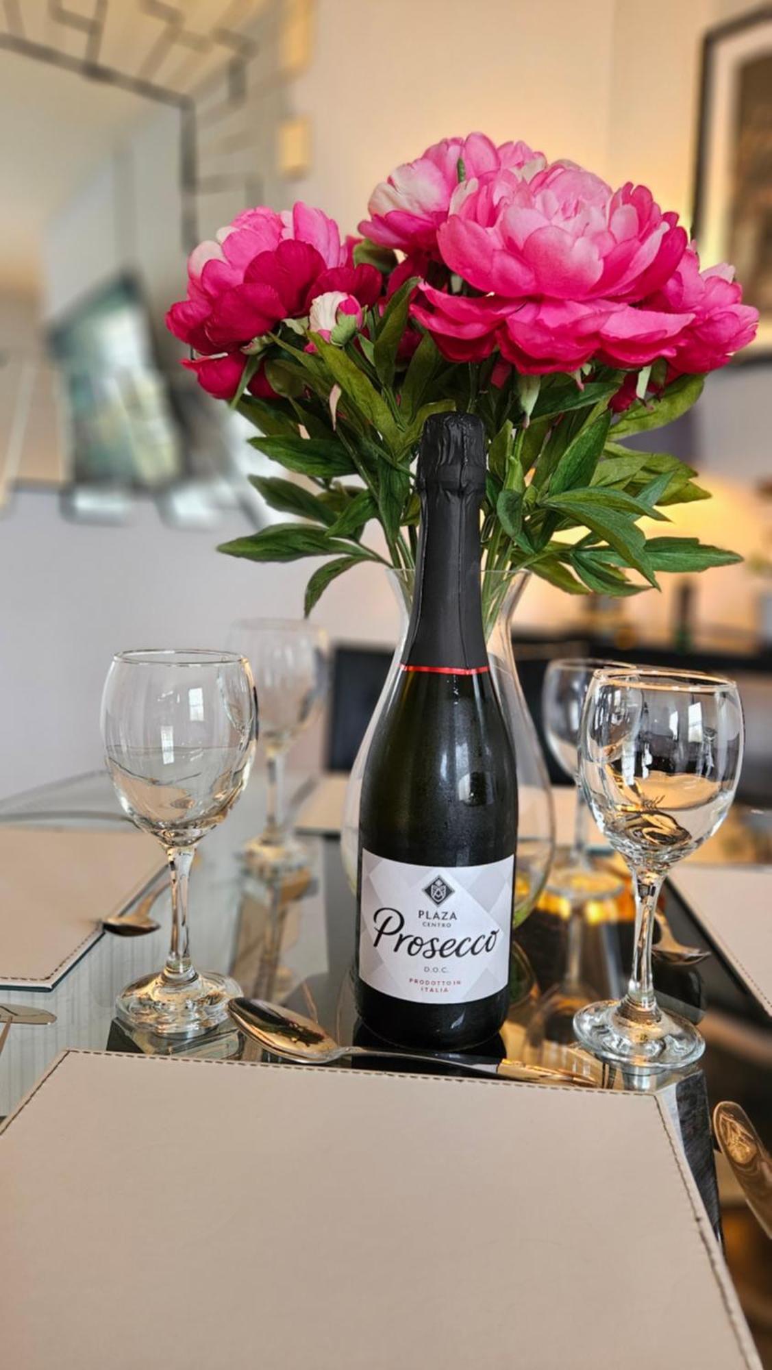 Bootham Court Grade II Duplex Apartment With Free Parking & Wi-Fi - Sleeps 2-6 People York Exteriér fotografie