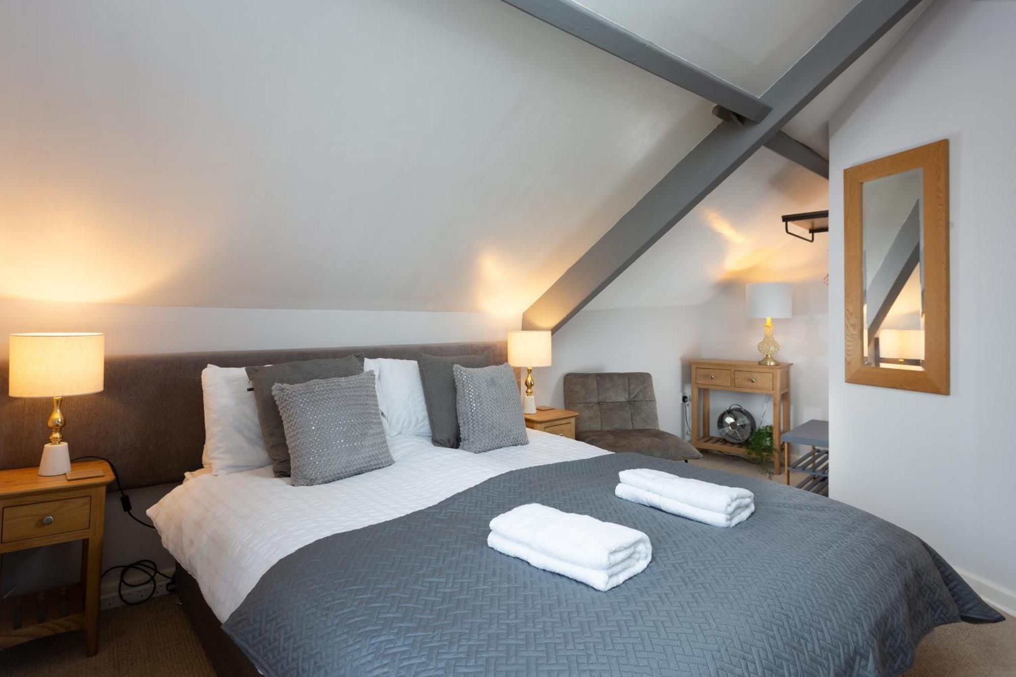 Bootham Court Grade II Duplex Apartment With Free Parking & Wi-Fi - Sleeps 2-6 People York Exteriér fotografie