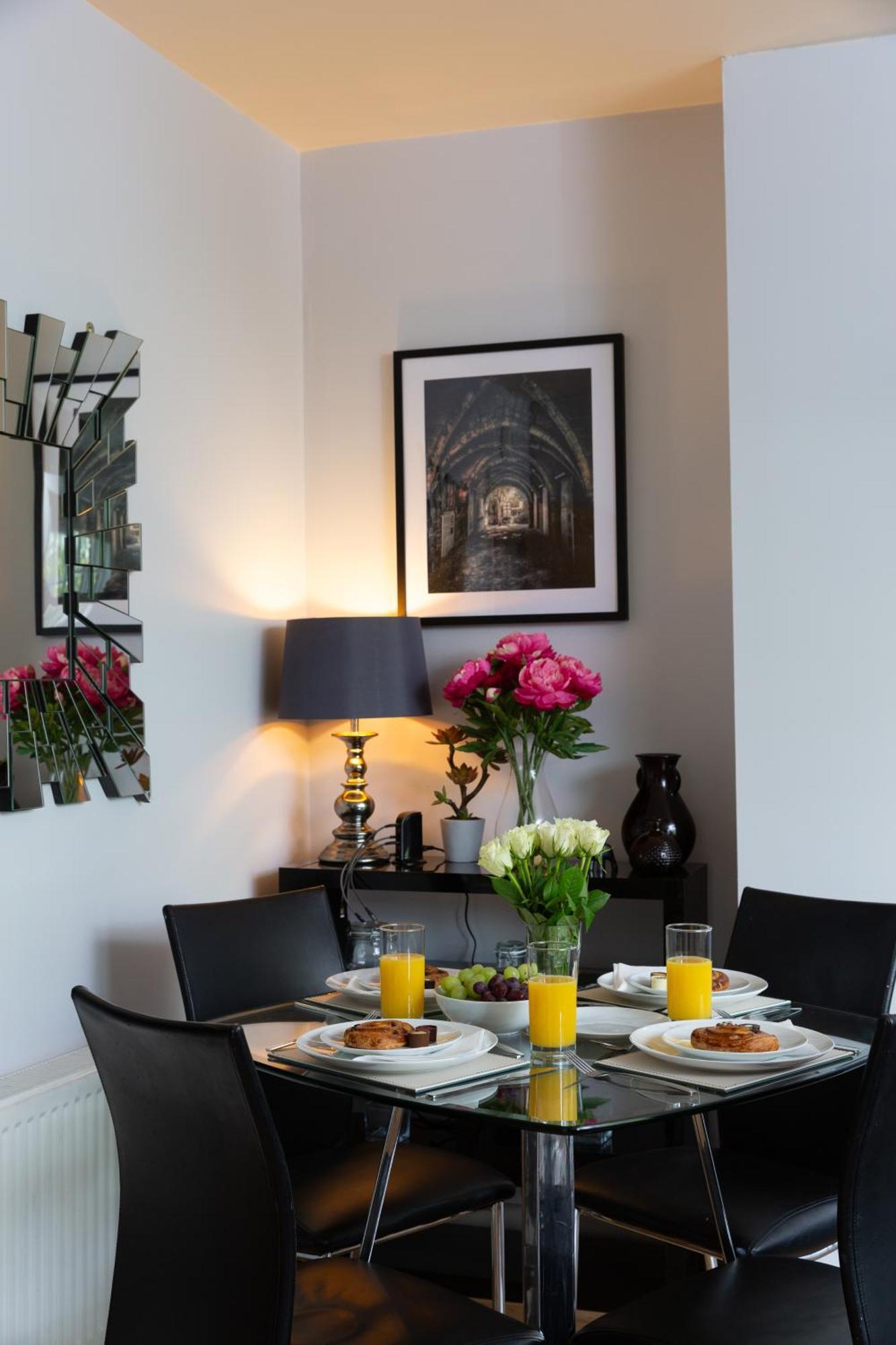 Bootham Court Grade II Duplex Apartment With Free Parking & Wi-Fi - Sleeps 2-6 People York Exteriér fotografie