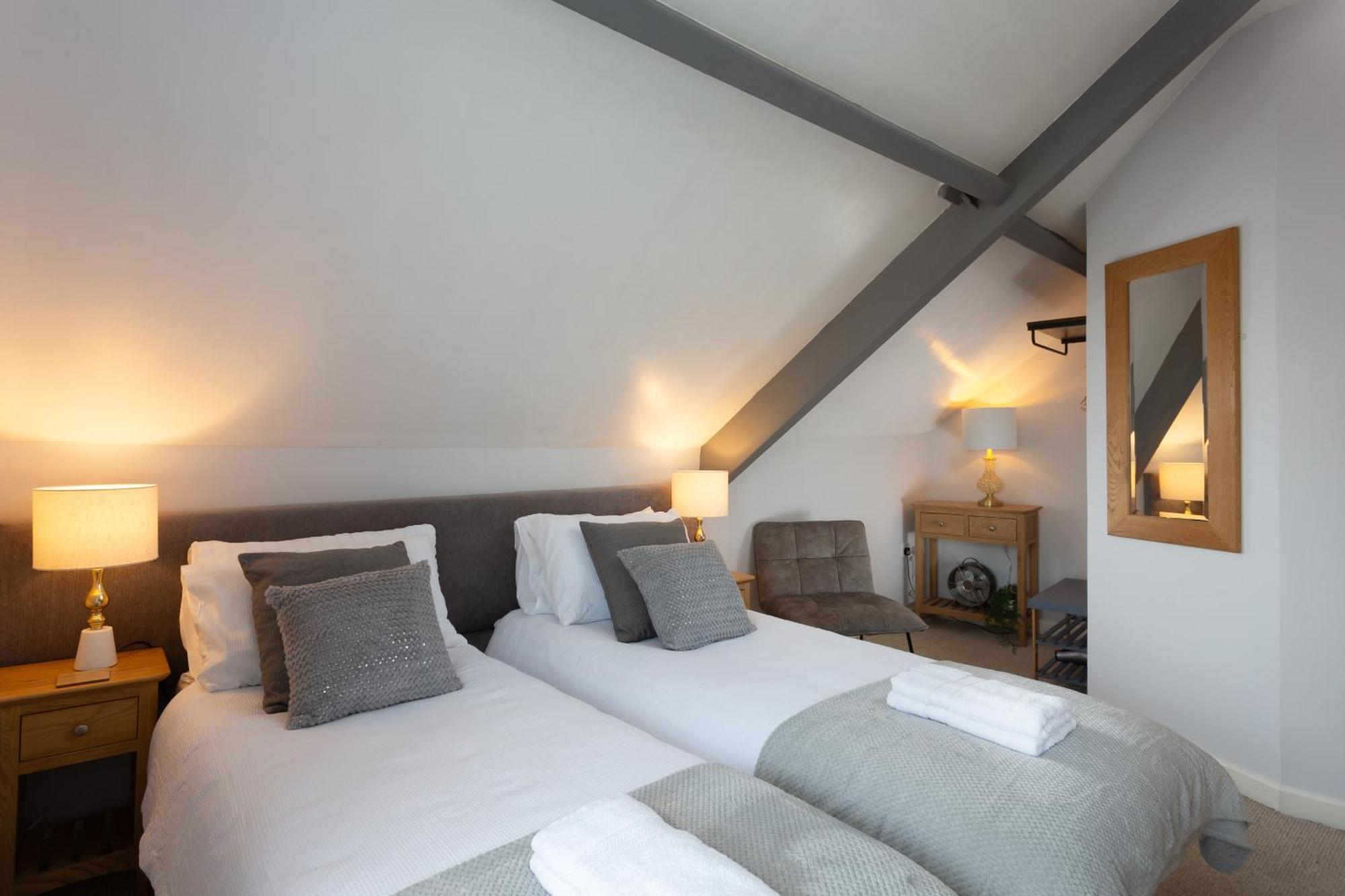 Bootham Court Grade II Duplex Apartment With Free Parking & Wi-Fi - Sleeps 2-6 People York Exteriér fotografie